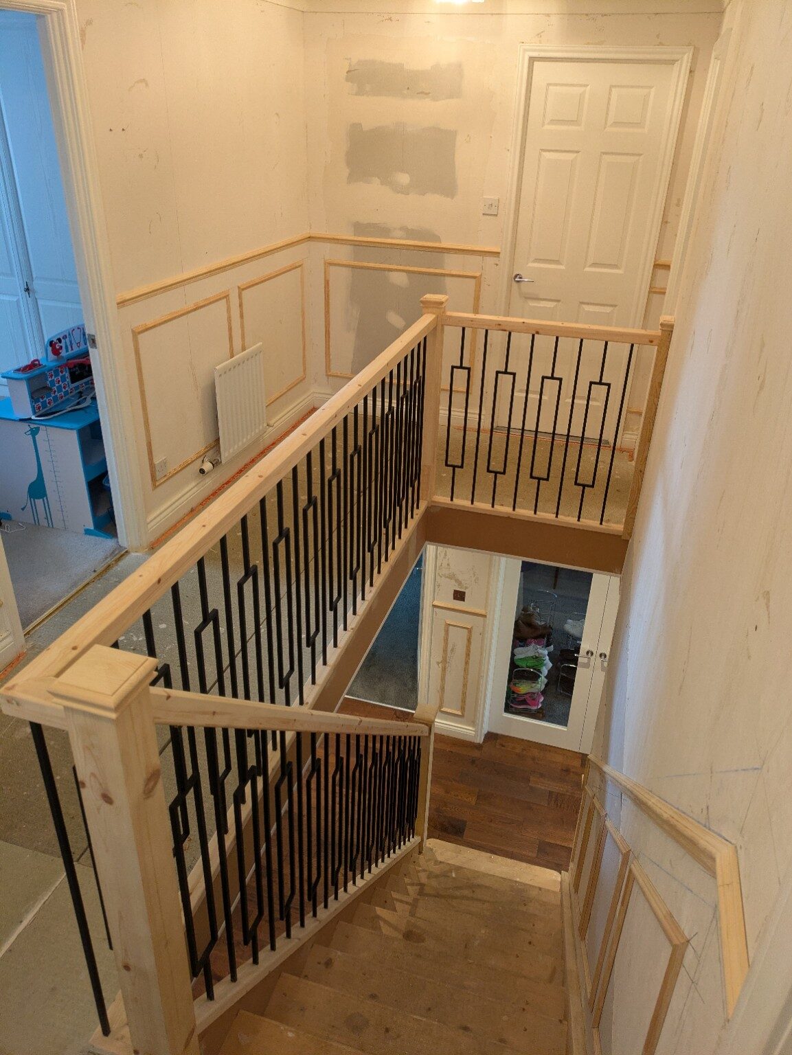 Landing balustrade